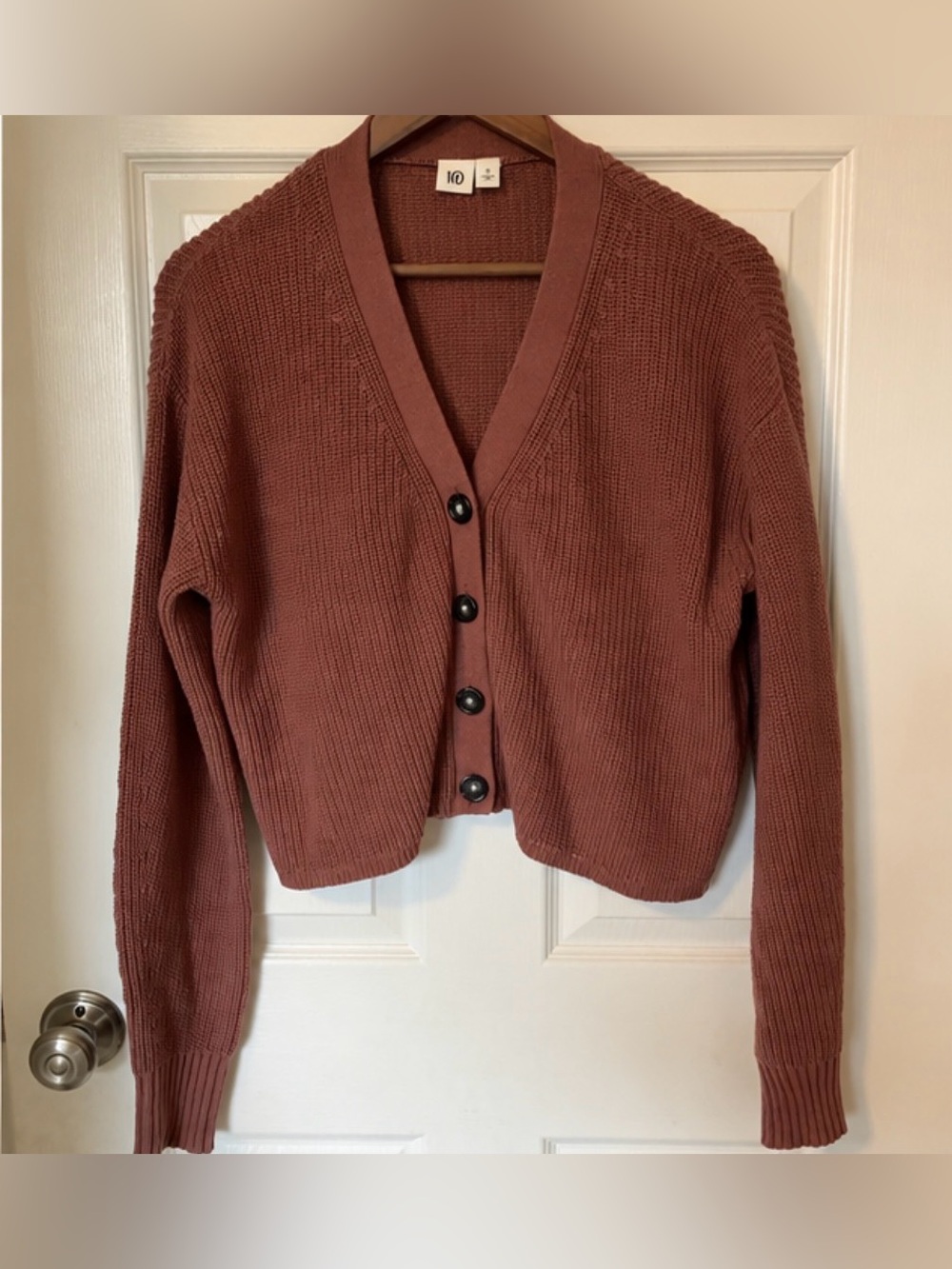 tentree Cropped Brown Oversized V‑Neck Button Cardigan